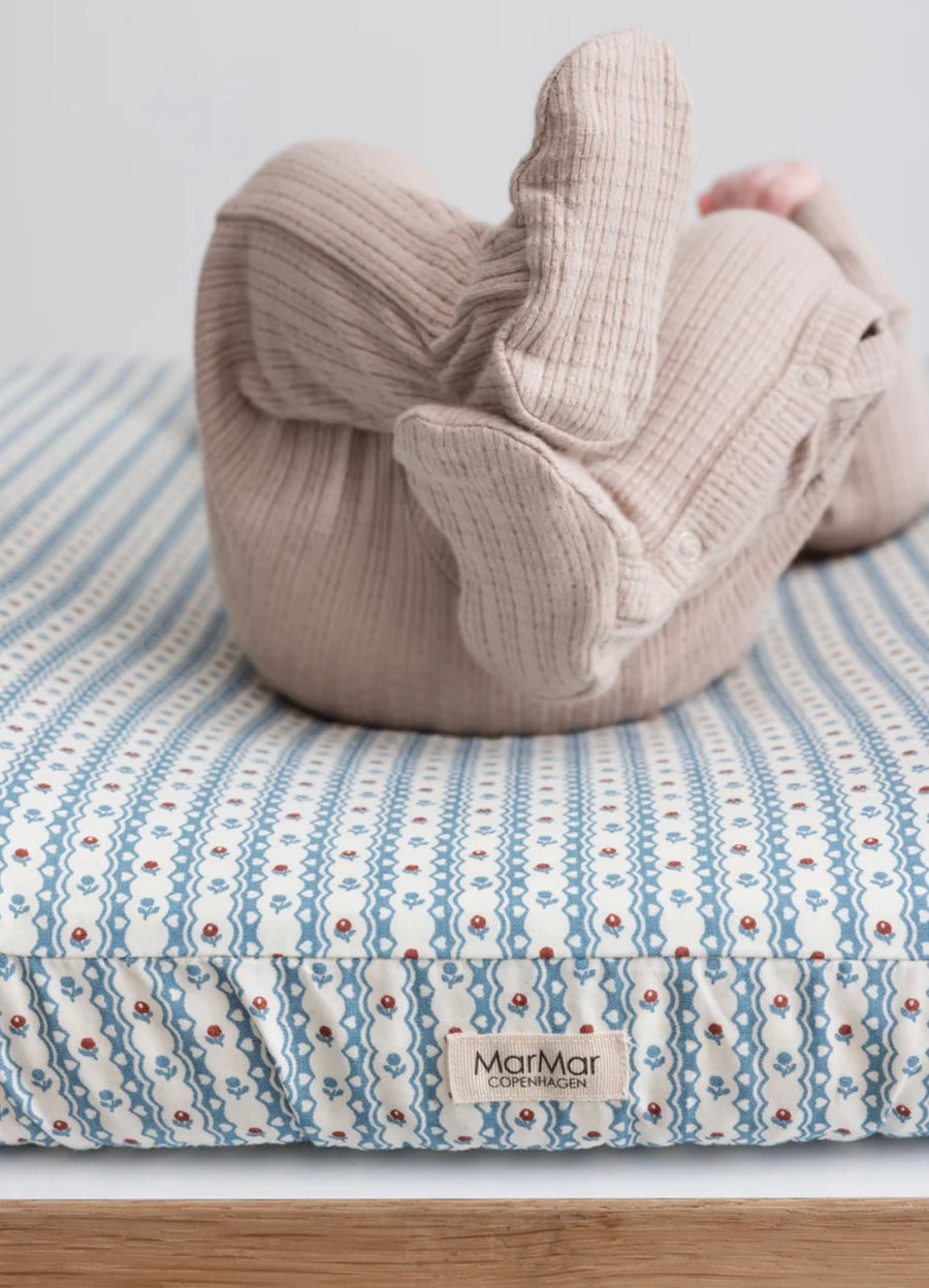 Áklæði á skiptidýnu - MarMar - Floral Stripe